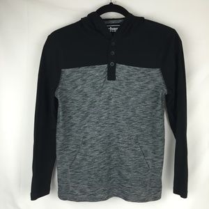 ✨3 for $18✨ Boys long sleeve sweatshirt urban pipeline Size M